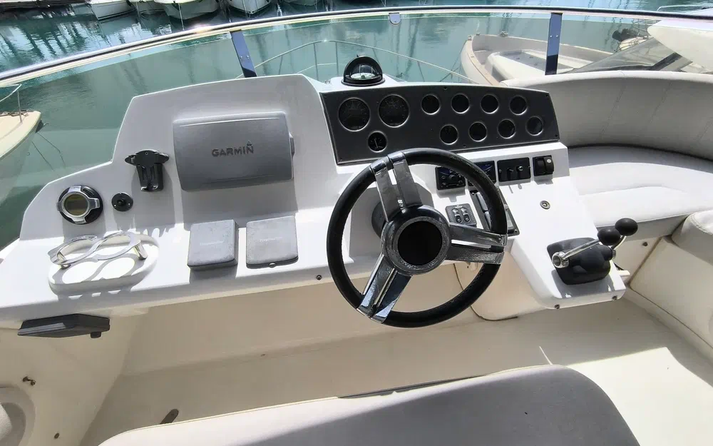 slider 22 Sealine 42.5