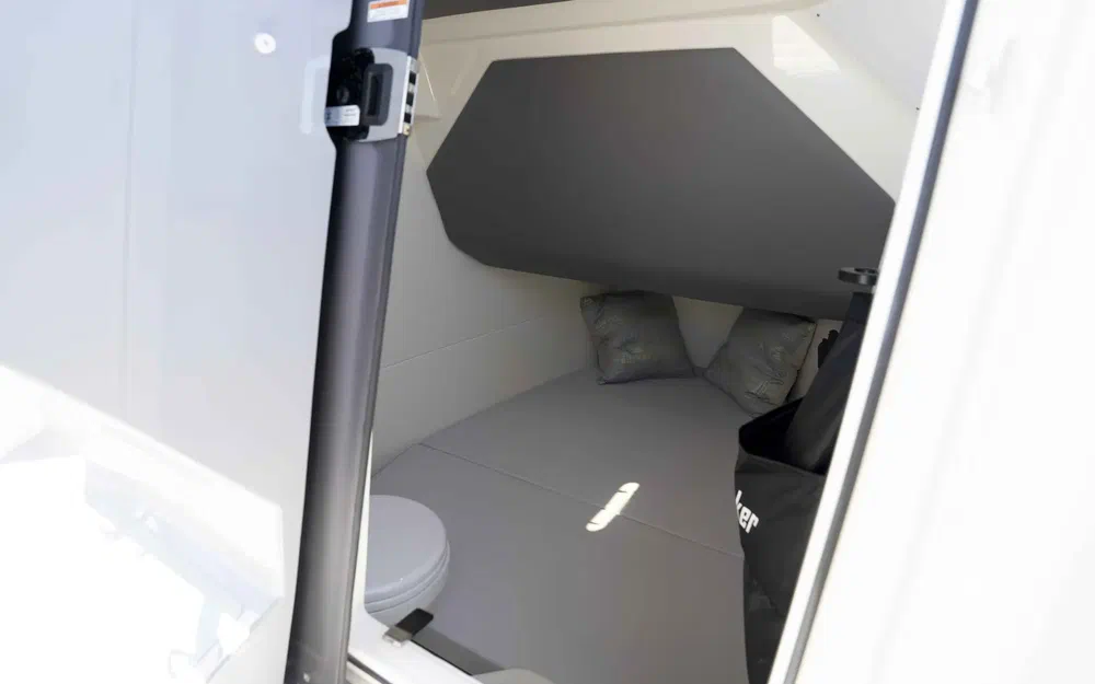 slider 3 Navan T30