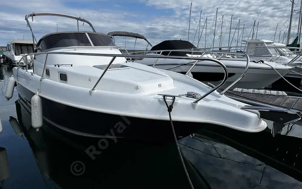 slider 0 B2 Marine CAP FERRET 752 CRUISER