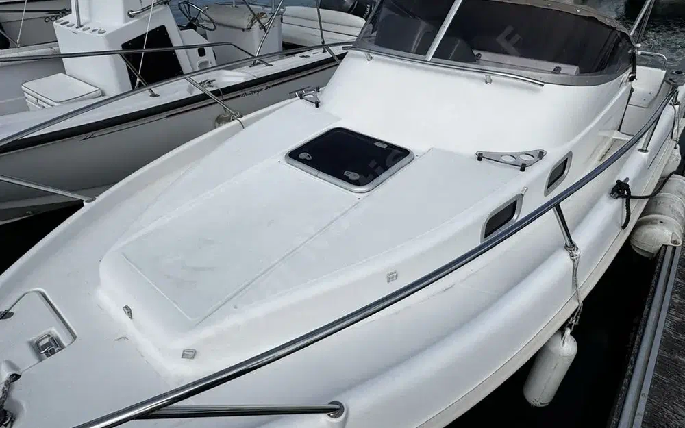 slider 2 B2 Marine CAP FERRET 752 CRUISER