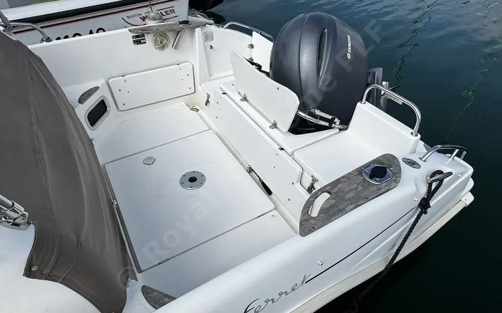 slider 3 B2 Marine CAP FERRET 752 CRUISER