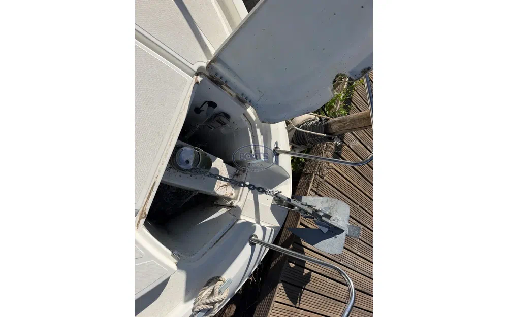 slider 10 Beneteau Antares 7