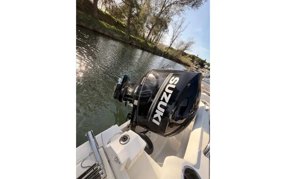 slider 5 Beneteau Antares 7