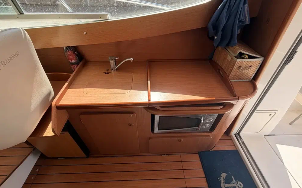slider 15 Jeanneau Merry Fisher 925