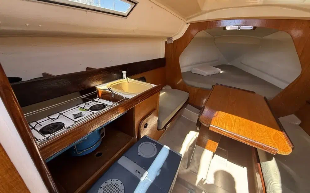slider 9 Beneteau First 24