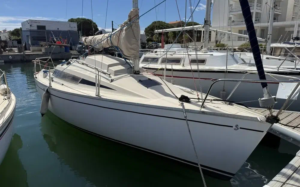 slider 1 Beneteau First 24