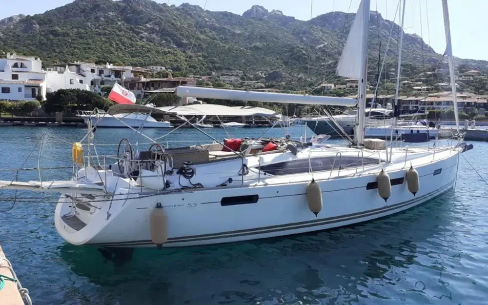 slider 1 Jeanneau 53