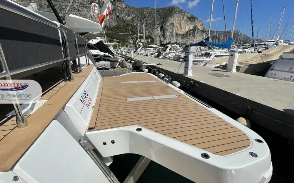slider 14 Prestige Yachts M48