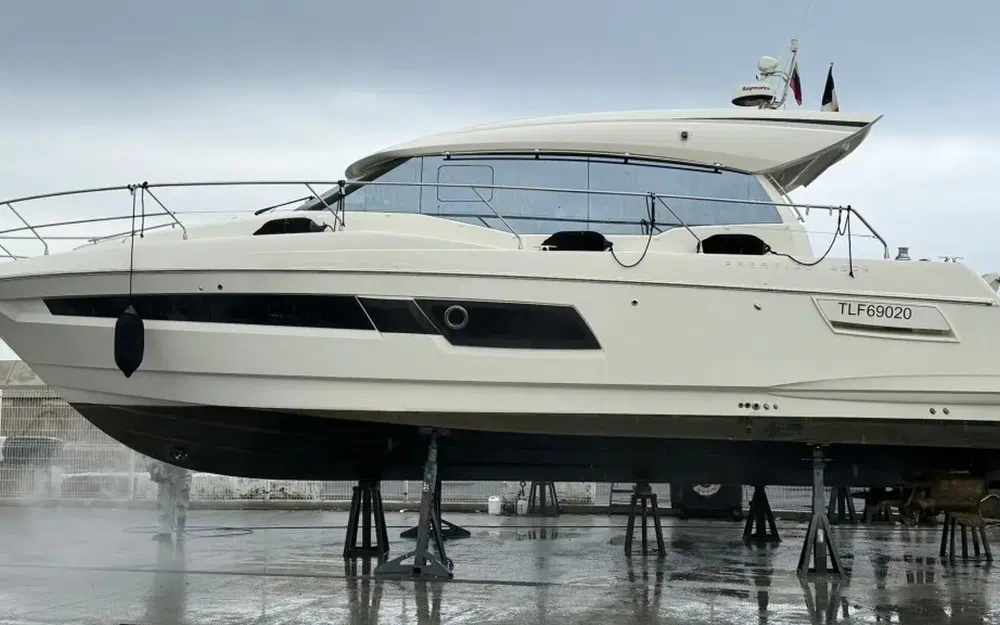 slider 17 Prestige Yachts 460 Fly