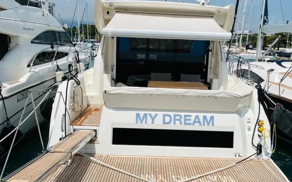slider 2 Prestige Yachts 460 Fly