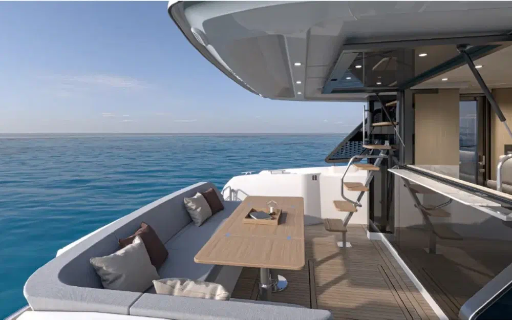 slider 1 Prestige Yachts F4.3