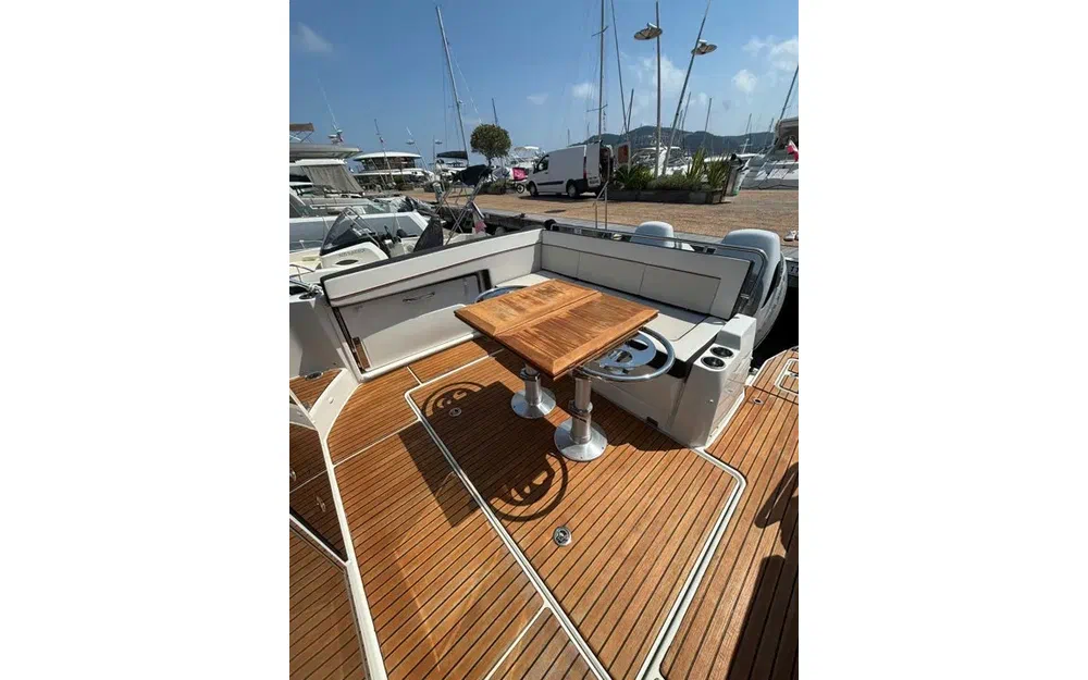 slider 11 Jeanneau CAP CAMARAT 10.5 WA SERIE 2