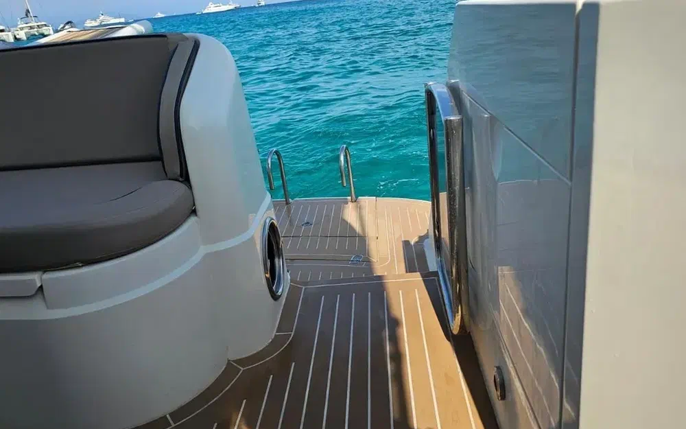 slider 9 Fairline Squadron 52