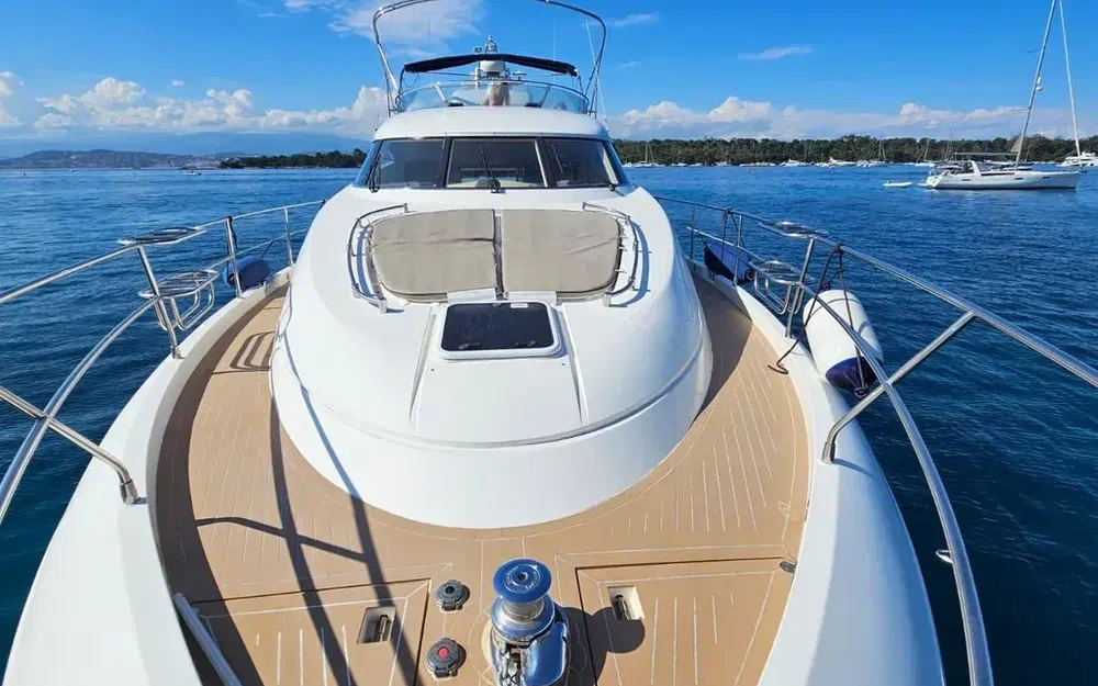 slider 7 Fairline Squadron 52