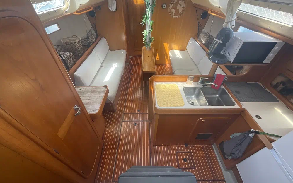 slider 15 Beneteau Oceanis 390