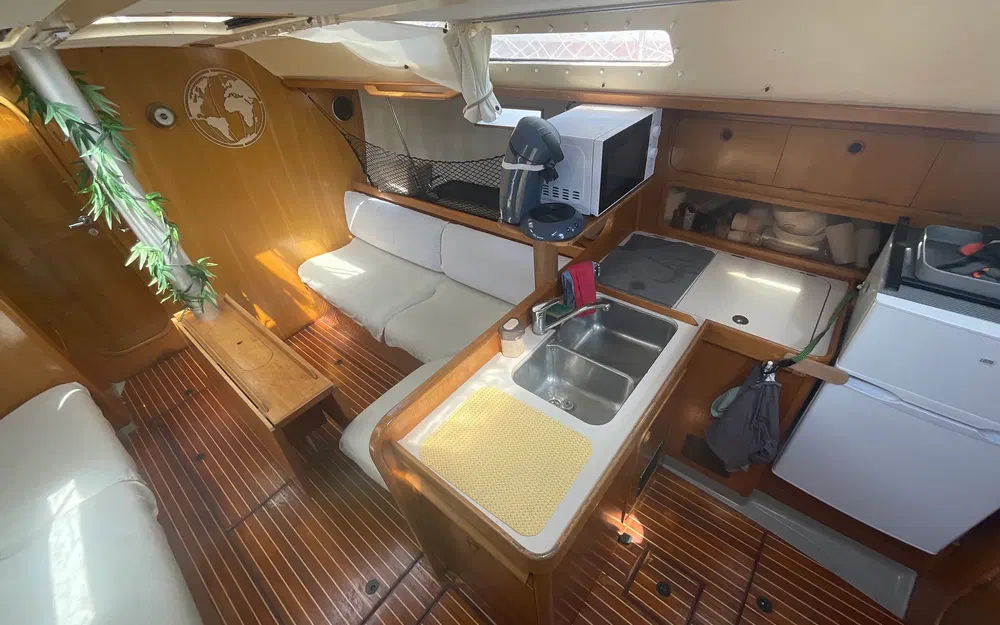 slider 16 Beneteau Oceanis 390