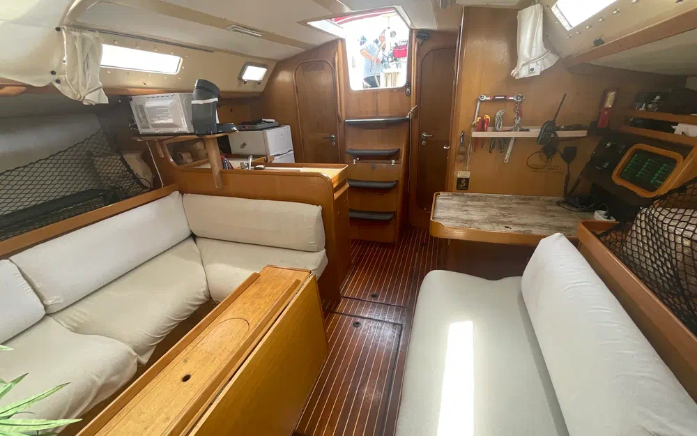slider 18 Beneteau Oceanis 390