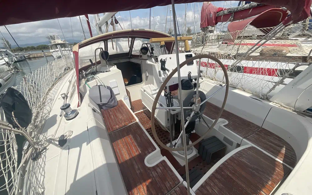 slider 3 Beneteau Oceanis 390