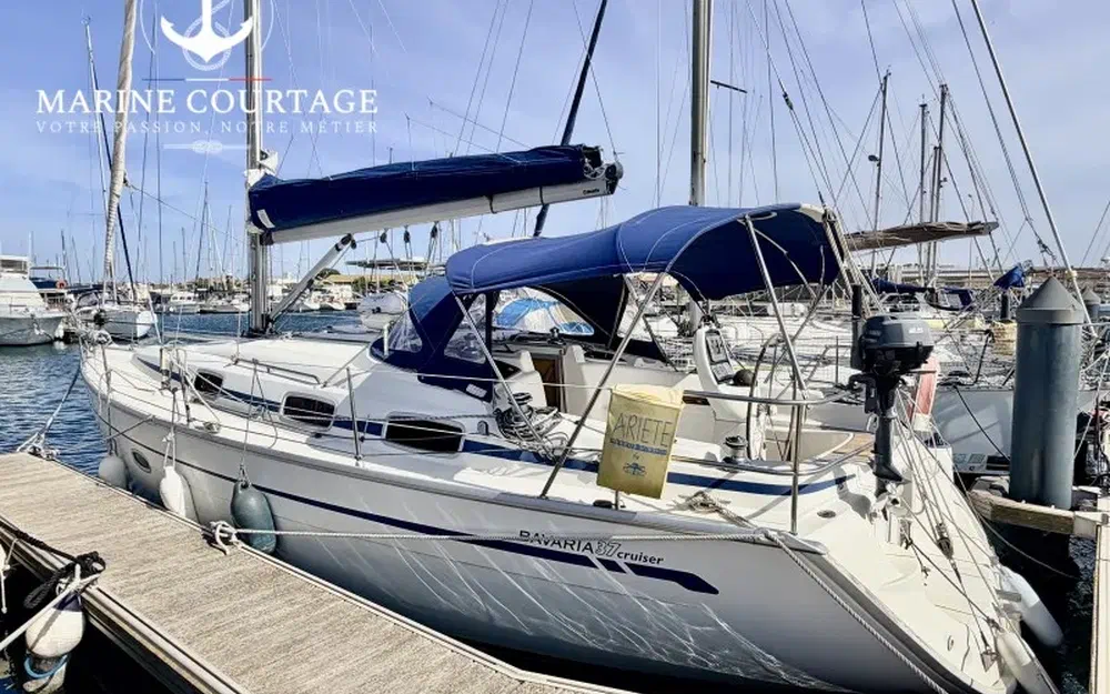 slider 1 Bavaria 37 Cruiser