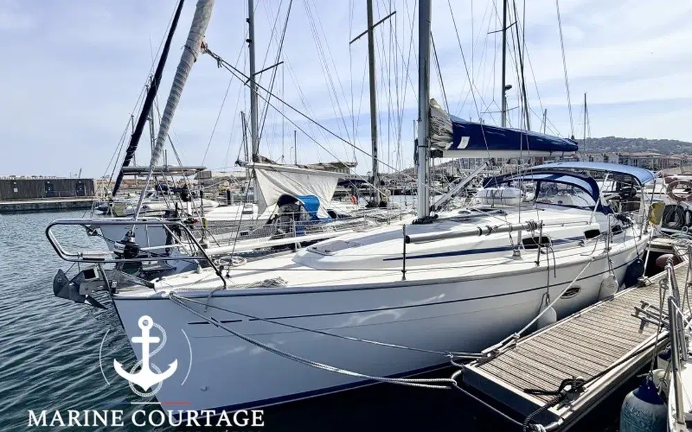 slider 0 Bavaria 37 Cruiser