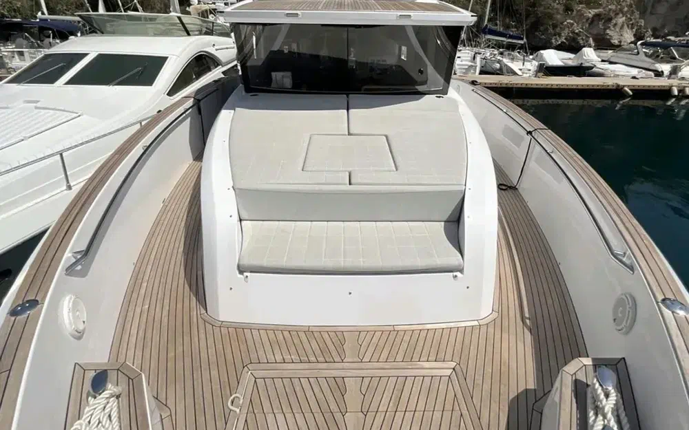 slider 11 Pardo Yachts Endurance 60