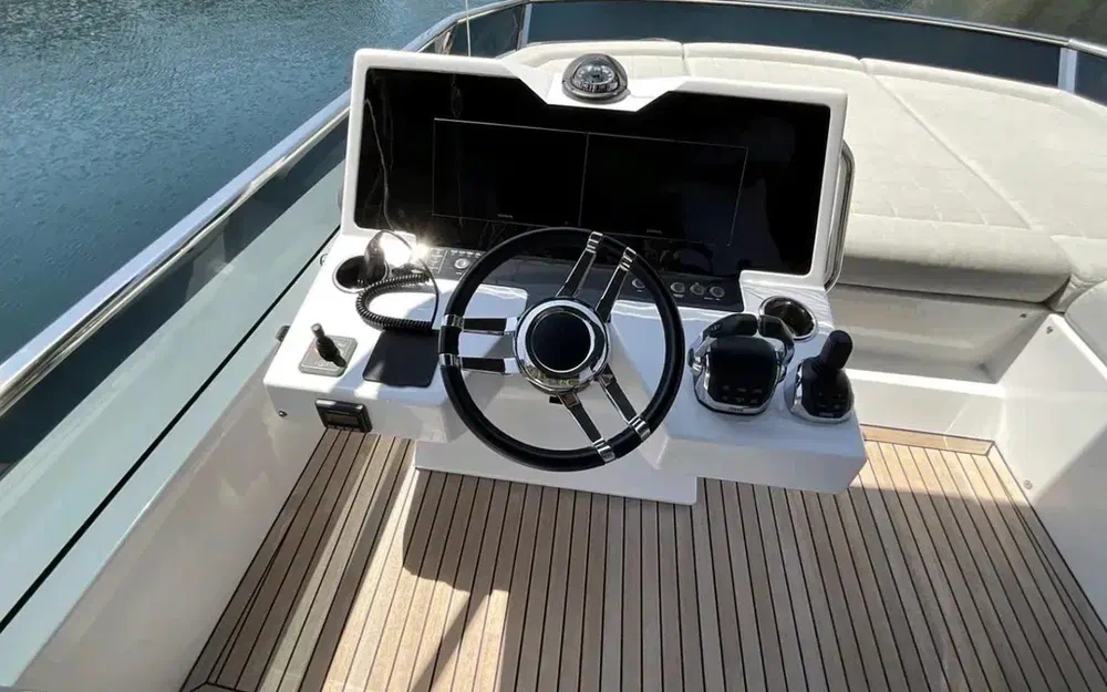 slider 16 Pardo Yachts Endurance 60