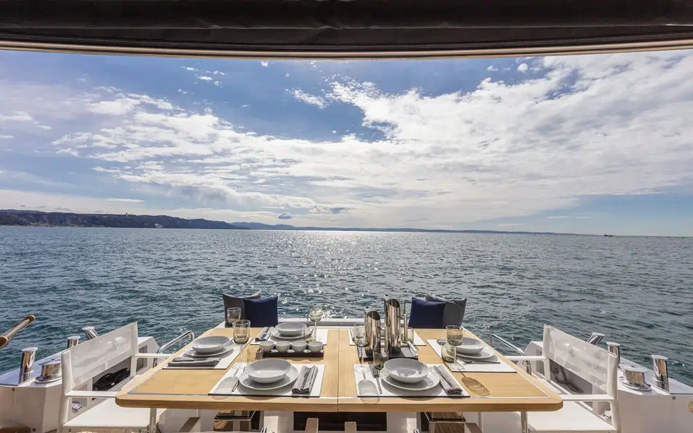 slider 3 Pardo Yachts Endurance 60
