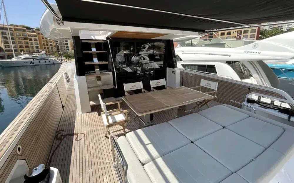 slider 7 Pardo Yachts Endurance 60