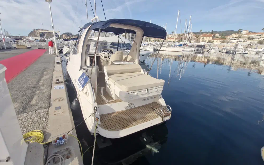 slider 2 Eolo 770 Cruiser