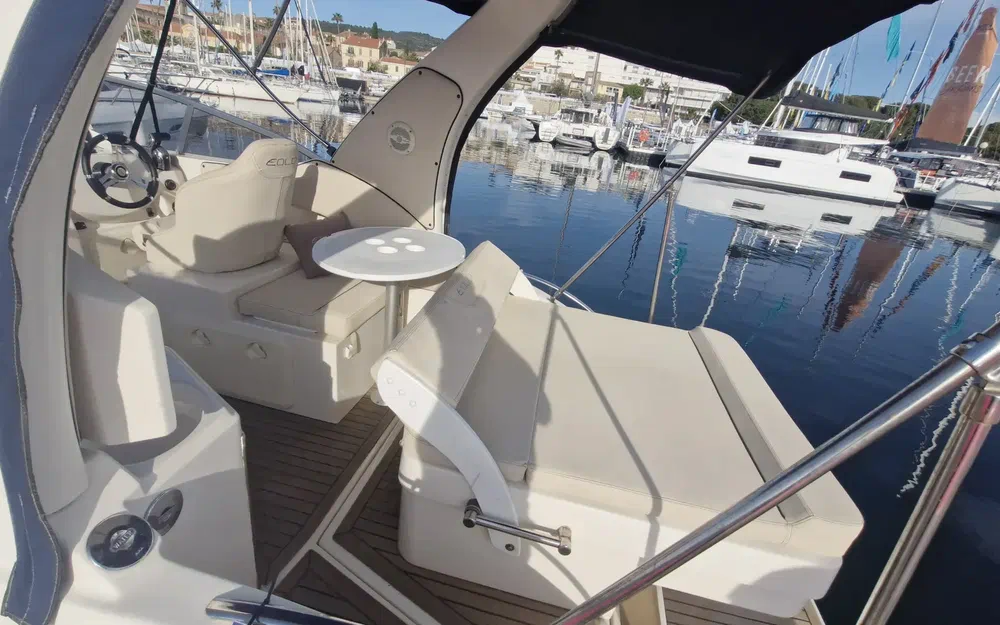 slider 5 Eolo 770 Cruiser