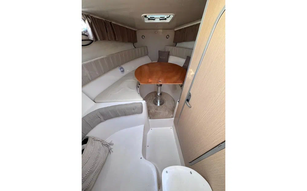 slider 8 Eolo 770 Cruiser