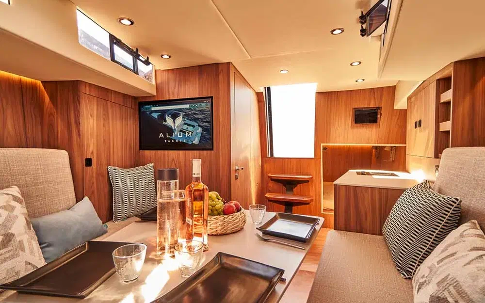 slider 11 Alium Yacht 42' S