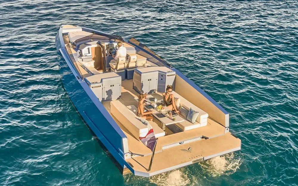 slider 2 Alium Yacht 42' S