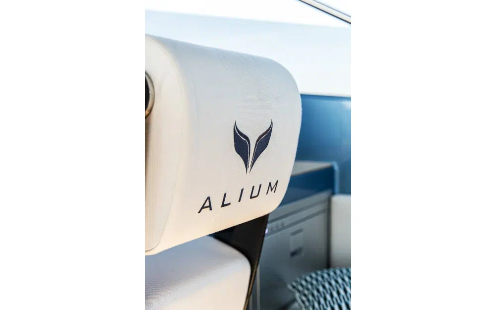 slider 17 Alium Yacht 42' S