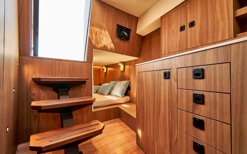 slider 10 Alium Yacht 42' S
