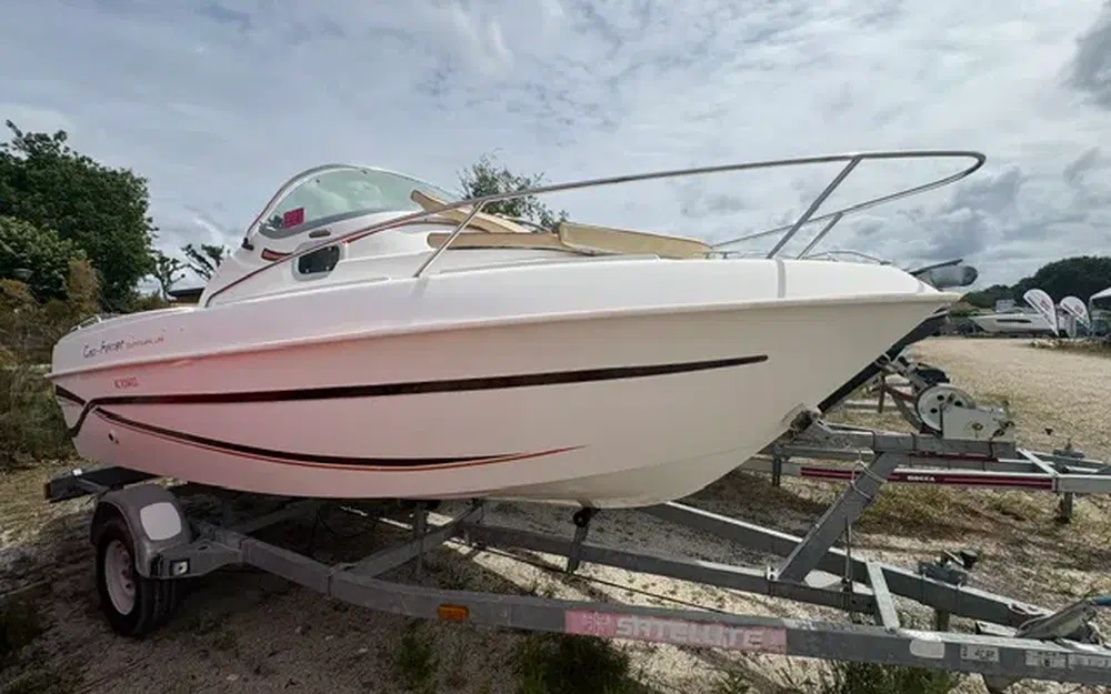 slider 0 B2 Marine CAP FERRET 552 CABINE CRUISER