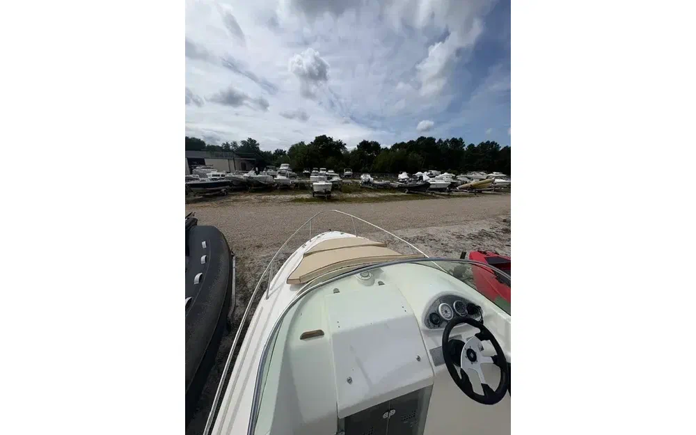 slider 5 B2 Marine CAP FERRET 552 CABINE CRUISER