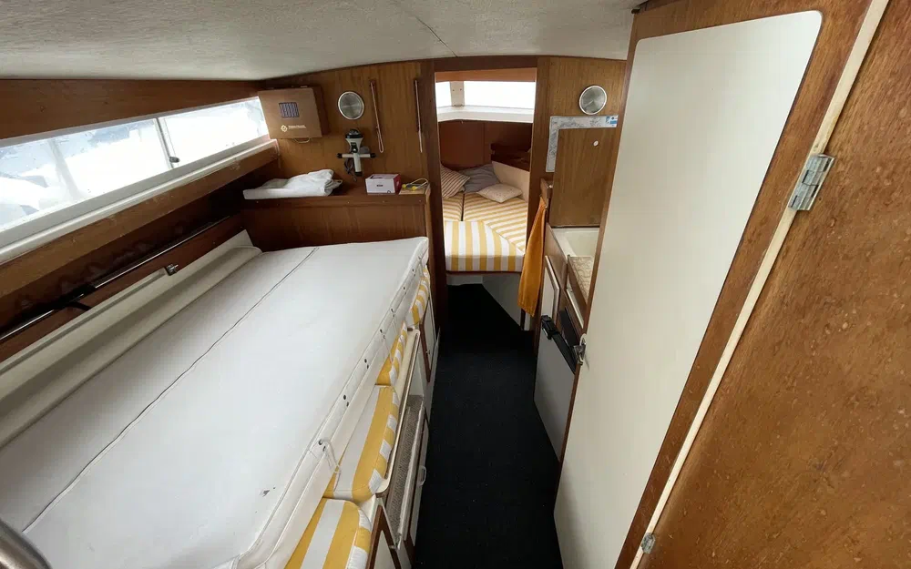 slider 11 Yachting France Arcoa 830