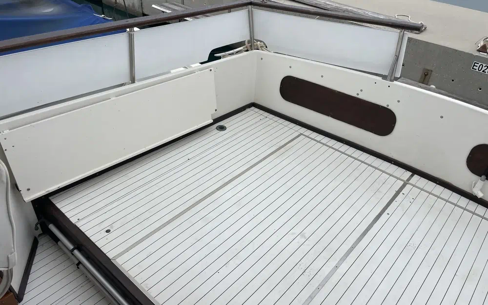 slider 8 Yachting France Arcoa 830