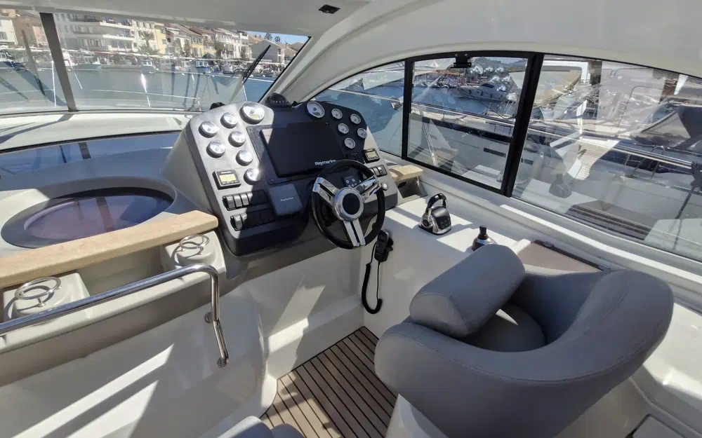 slider 23 Beneteau Flyer Gran Turismo 44