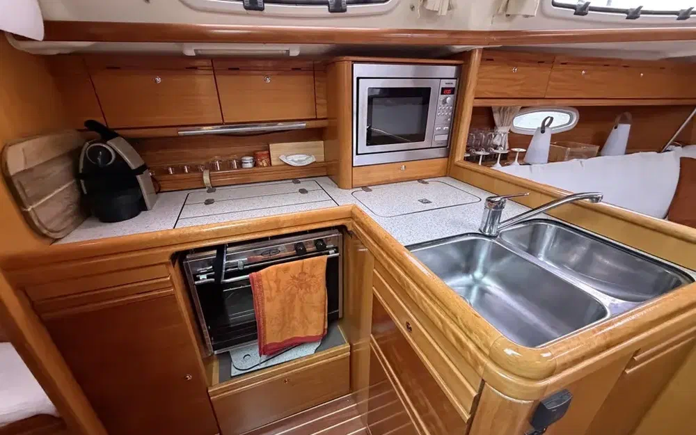 slider 10 Bavaria 34 Cruiser