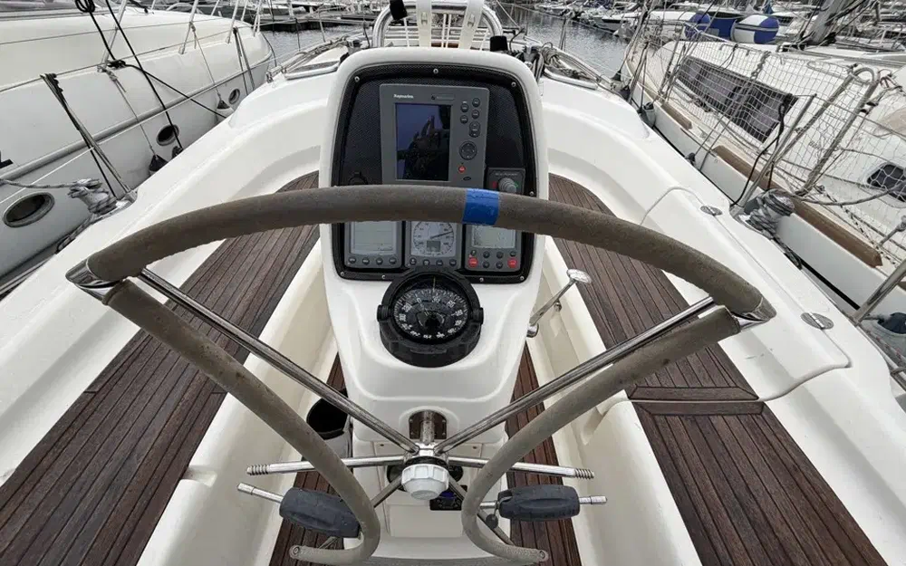slider 1 Bavaria 34 Cruiser