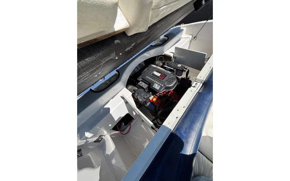 slider 10 Four Winns Horizon 210