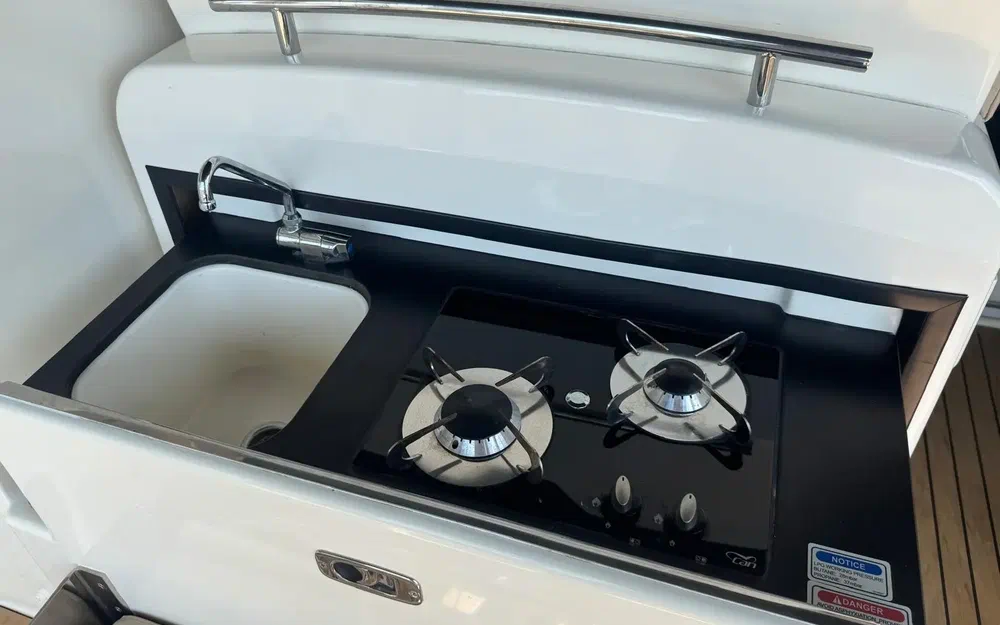 slider 11 Quicksilver Activ 875 Sundeck