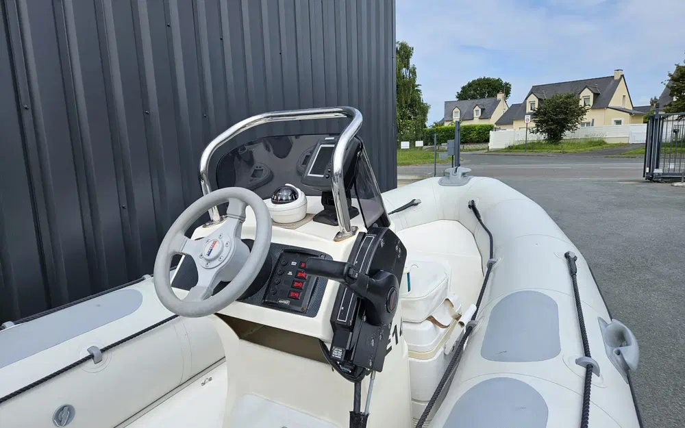 slider 2 Valiant 450 Vanguard