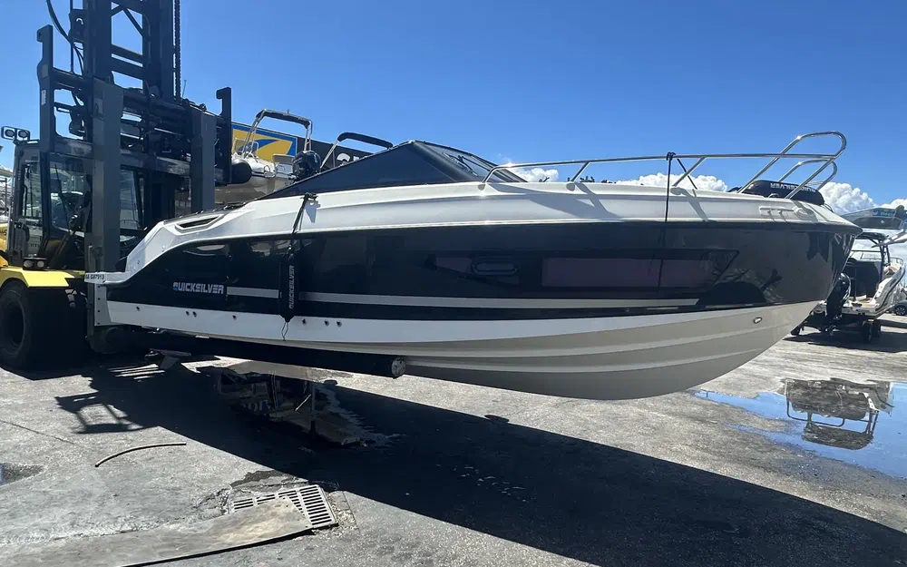 slider 2 Quicksilver Activ 755 Cruiser