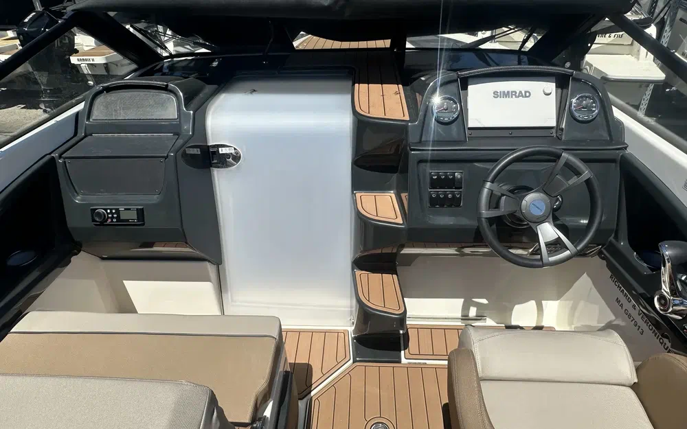 slider 3 Quicksilver Activ 755 Cruiser