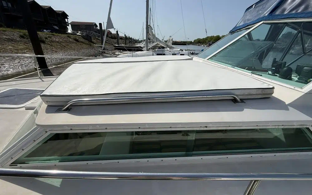 slider 5 Yachting France Arcoa 830