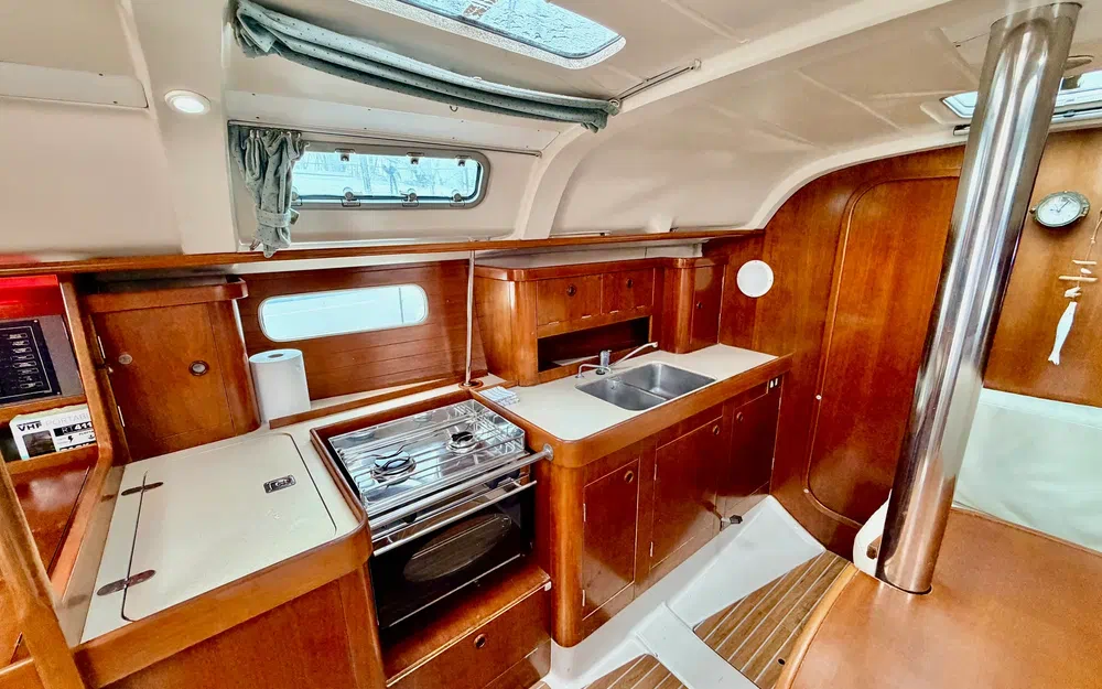 slider 5 Beneteau Oceanis 351