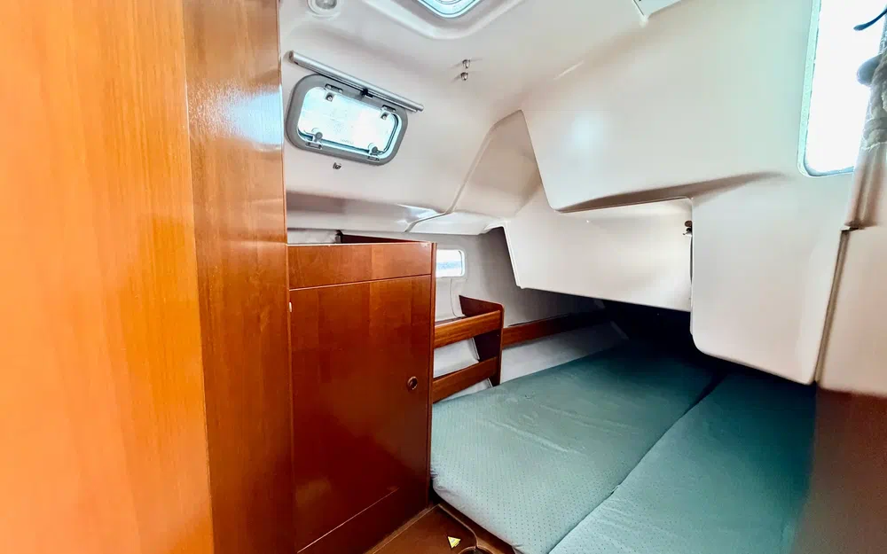slider 9 Beneteau Oceanis 351